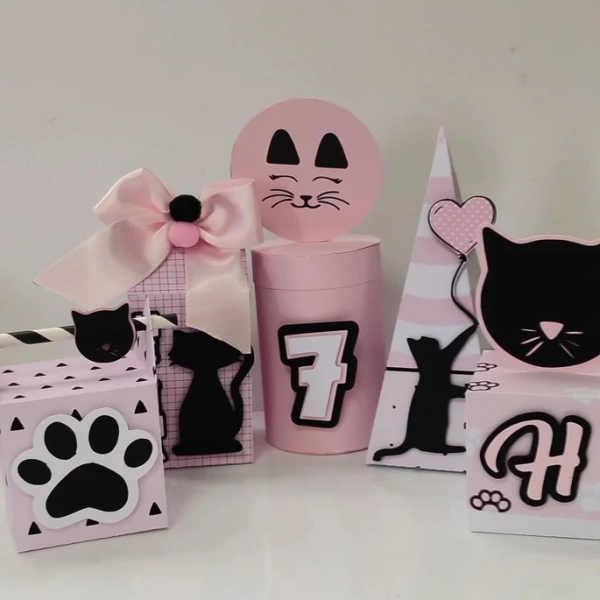 Kit 30 Personalizados Gatinha