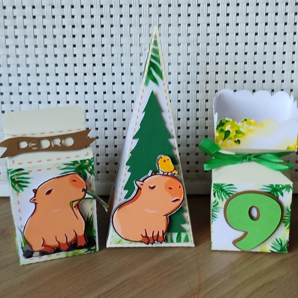 Kit 30 personalizados Capivara - Image 2