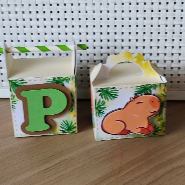 Kit 30 personalizados Capivara - Image 3